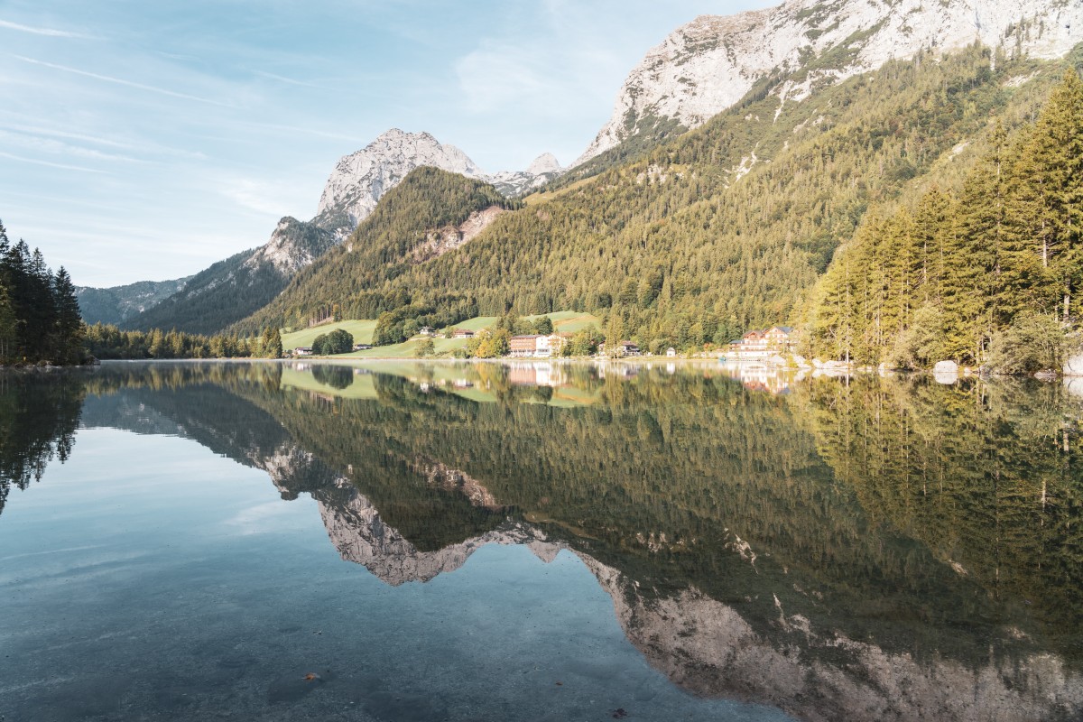 Sonnenaufgang am Hintersee in Ramsau bei Berchtesgaden