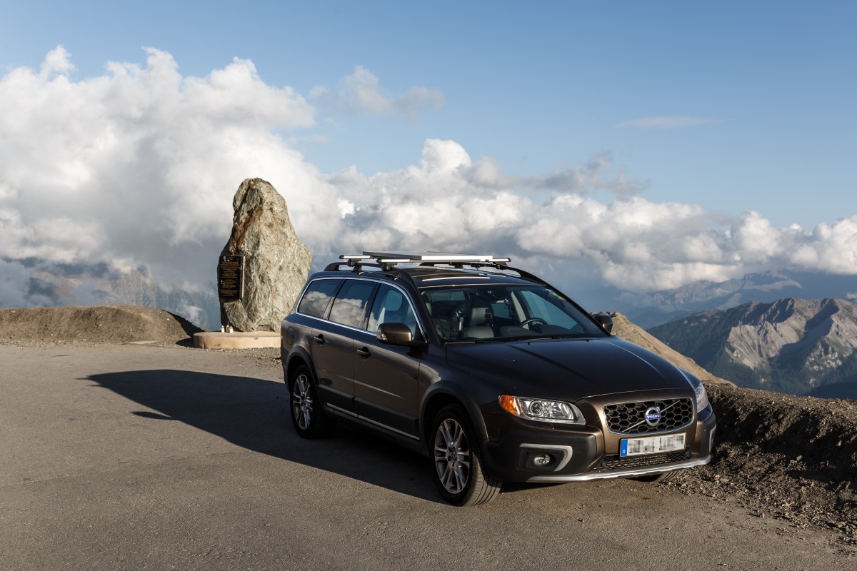 Gedenkstein an der Cime de la Bonette