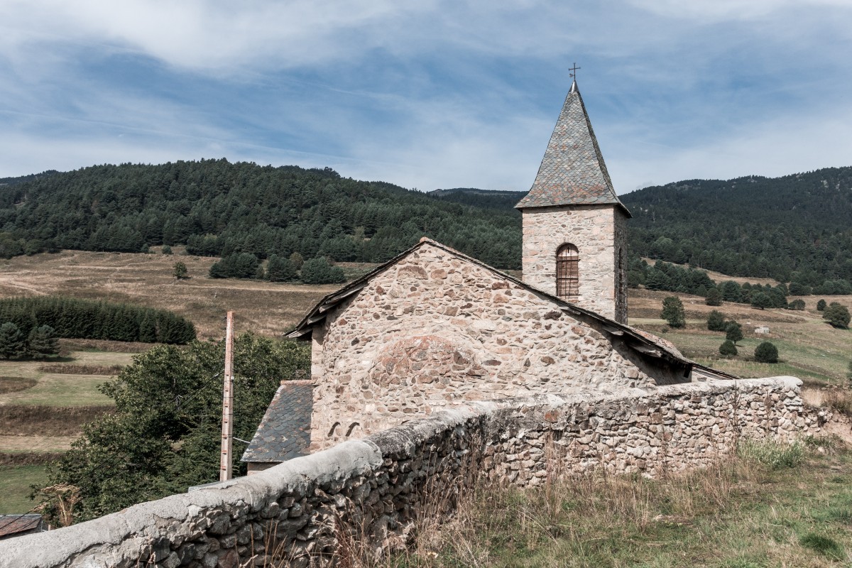 Alte Kirche bei Formiguères in den Pyrenäen