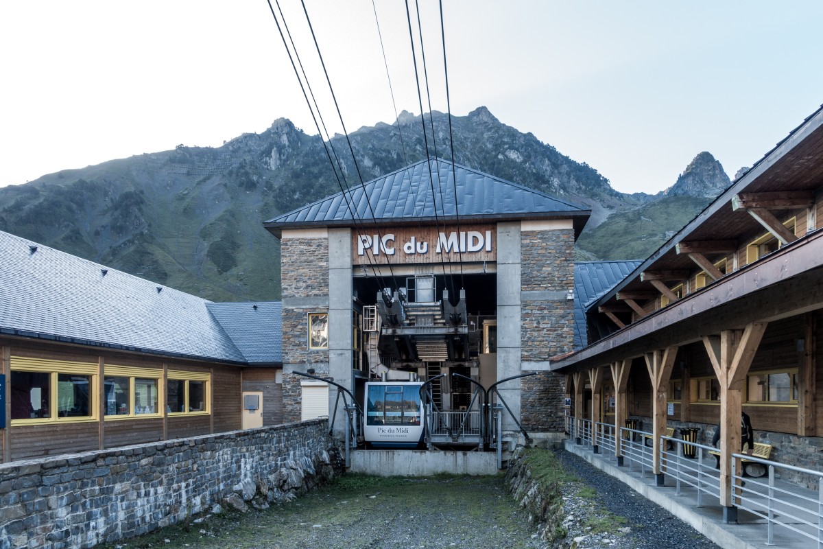 Talstation der Seilbahn zum Pic du Midi in La Mongie