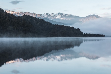 Reflexion am Lake Mapourika