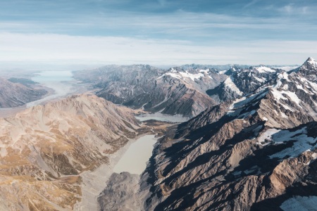 Hooker Valley, Mount Cook Village und Lake Pukaki aus der Luft