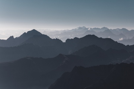Panorama vom Pic du Midi auf die Pyrenäen