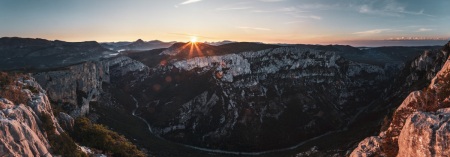 Sonnenaufgang über den Gorges du Verdon