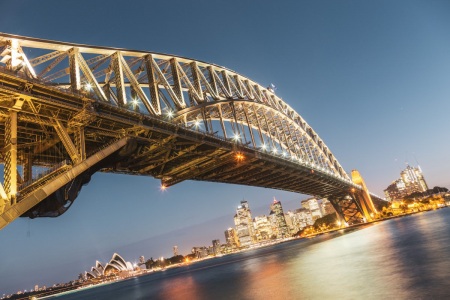 Blaue Stunde an der Sydney Harbour Bridge
