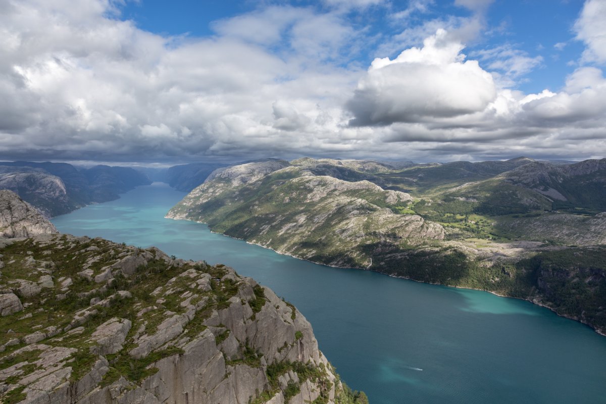 Ausblick vom Preikestolen auf den Lysefjord