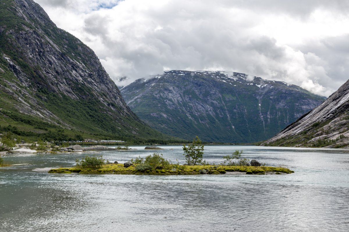 See am Nigardsbreen