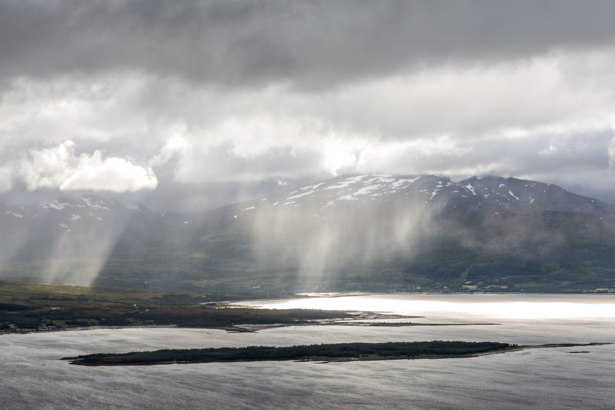 Ausblick vom Fjellheisen auf Tromsø