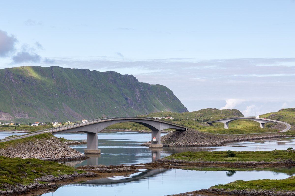 Brücke nach Fredvang auf den Lofoten