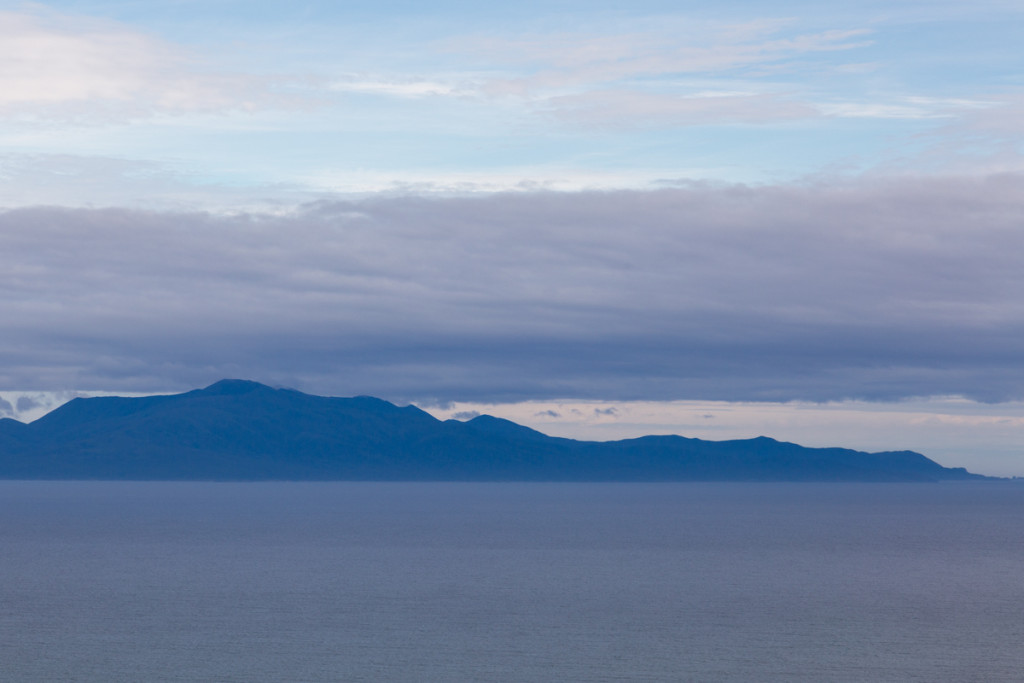 Stewart Island von Bluff aus gesehen