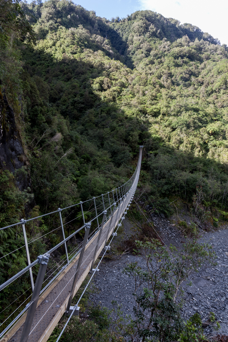 Spektakuläre Hängebrücke zum Roberts Point