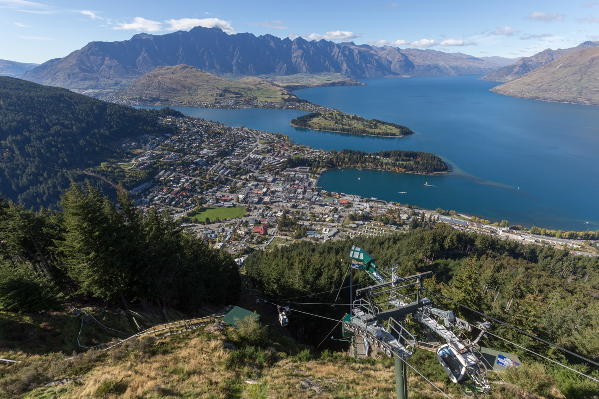 Queenstown und der Kommerzhügel Bob's Peak