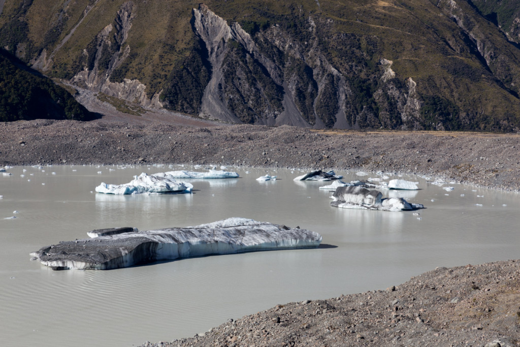 Eisschollen auf dem Tasman Lake
