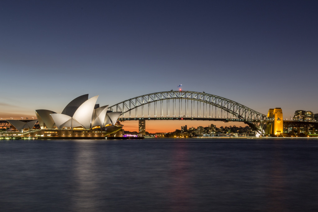 Blaue Stunde vor dem Sydney Opera House