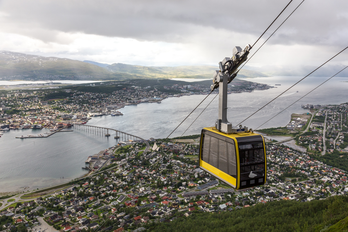 Mit der Luftseilbahn Fjellheisen auf den Hausberg von Tromsø