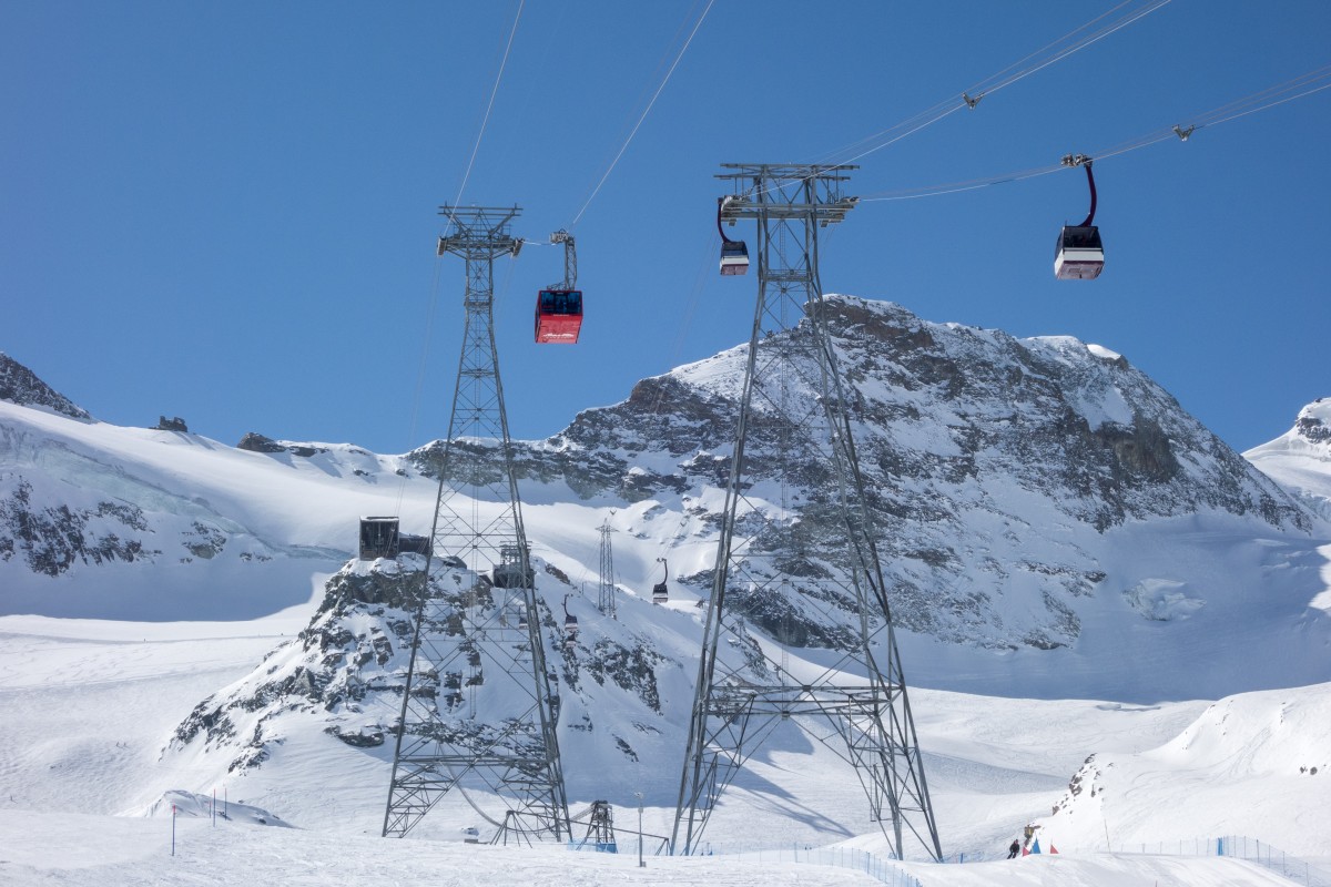 Seilbahnen Felskinn Alpinexpress in Saas Fee