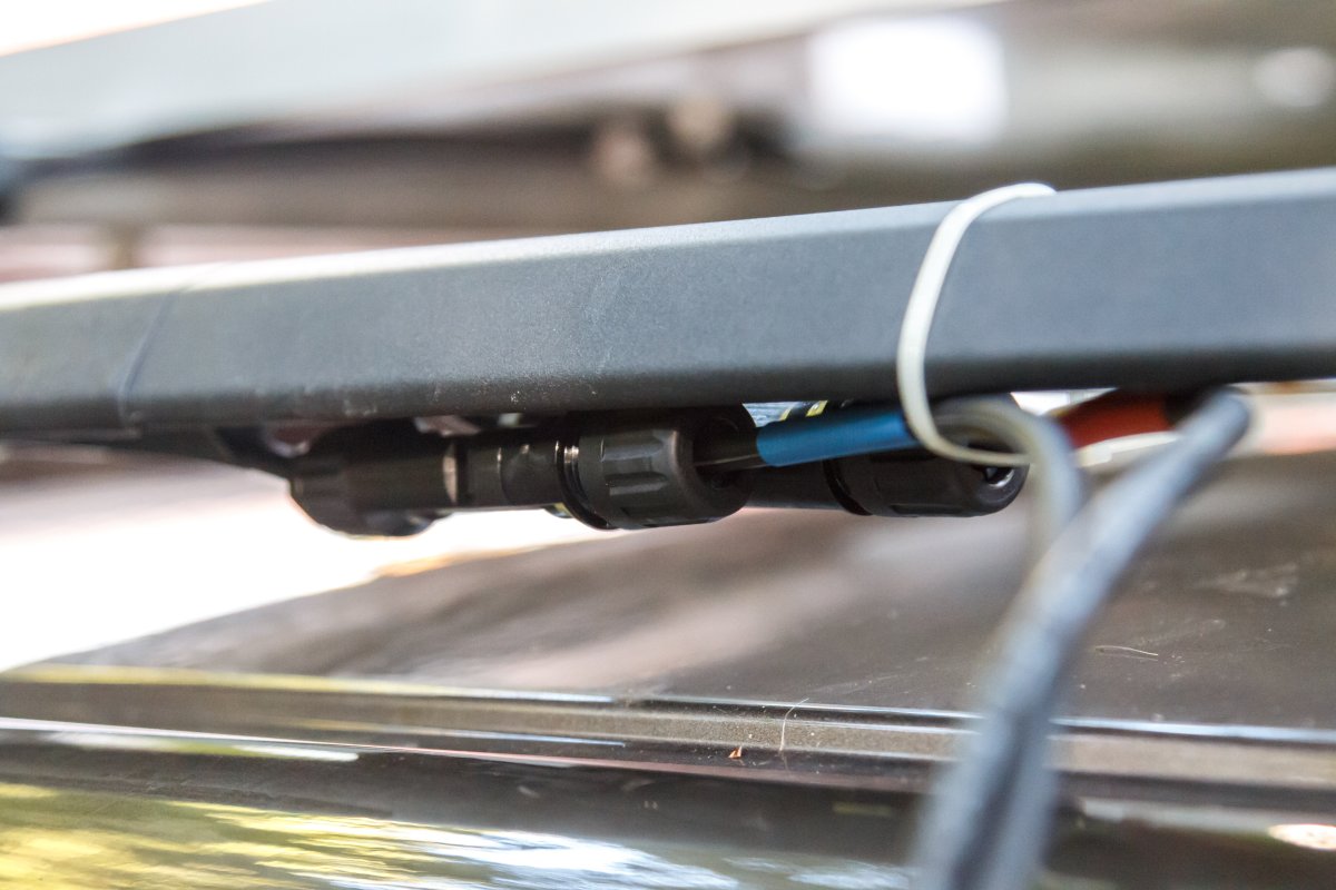 MC4-Stecker Befestigung