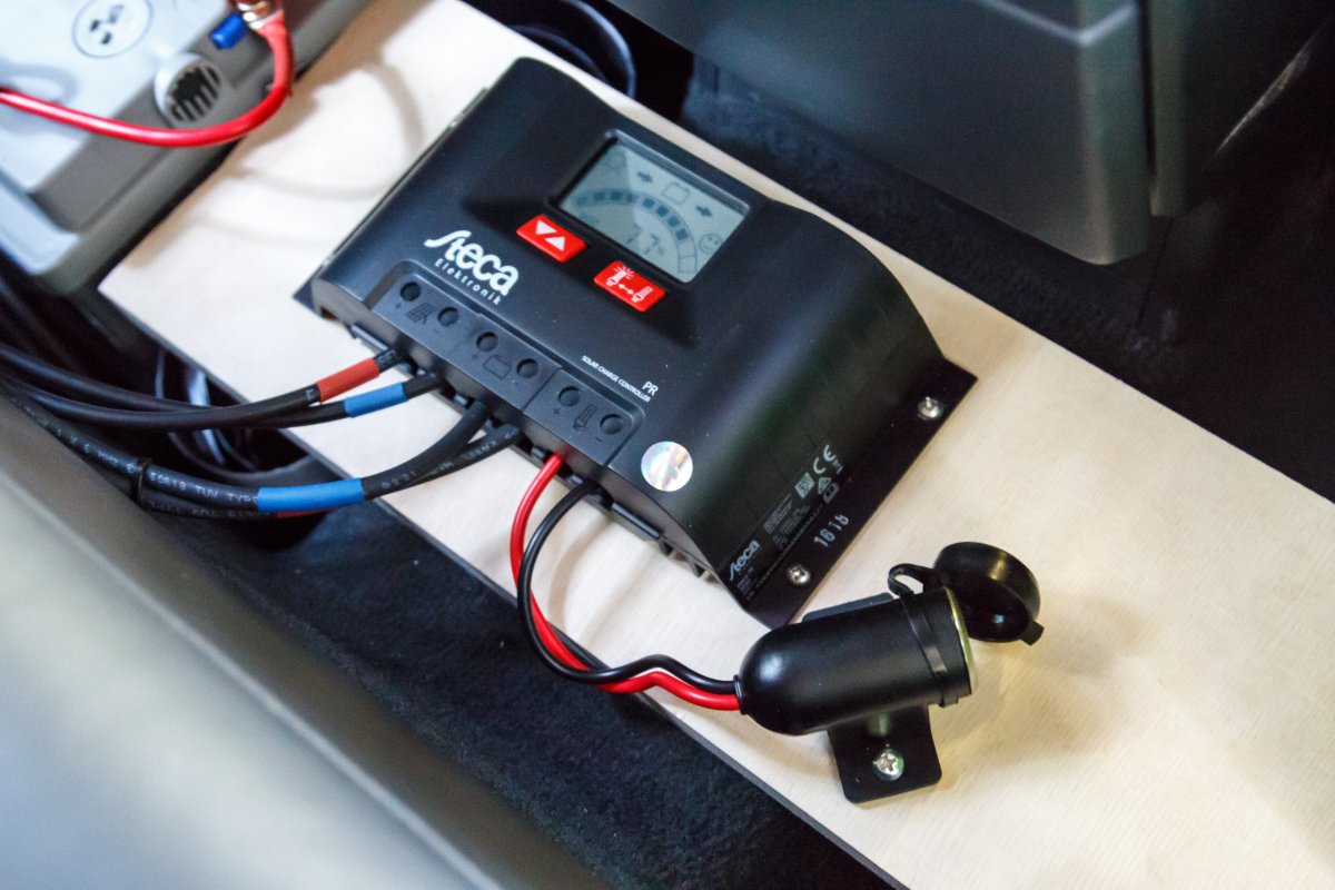 Solarladeregler 30A